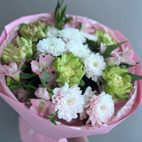 Букет «Красотка» от интернет-магазина «Rozman Flowers» в Нижневартовске