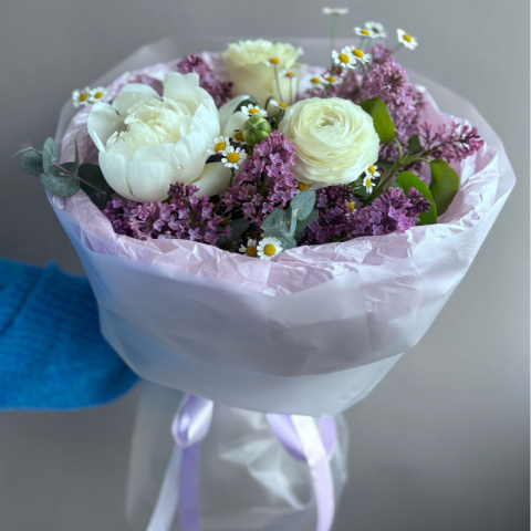 Букет «Цветочное кружево» от интернет-магазина «Rozman Flowers» в Нижневартовске