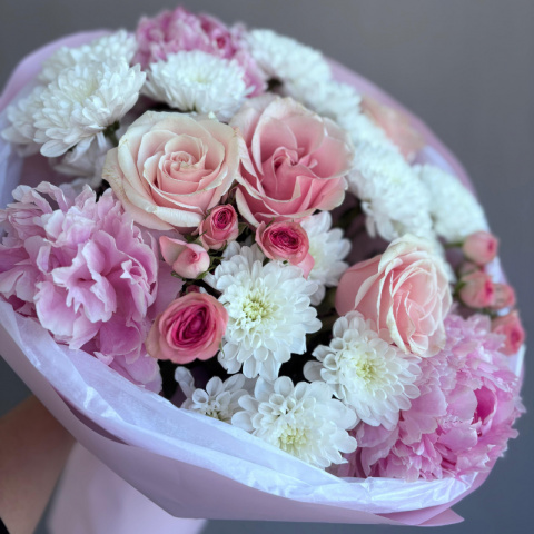 Букет «Розовое облако» от интернет-магазина «Rozman Flowers» в Нижневартовске